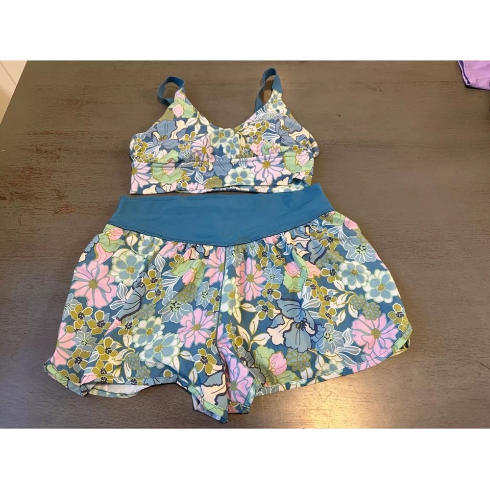 Aerie Offline Floral Workout Set